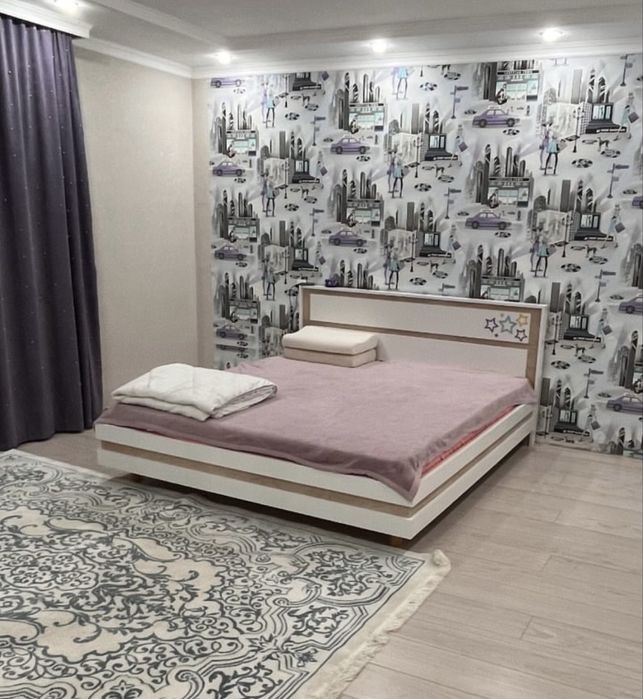 Продам кровать двухспальное с матрасом