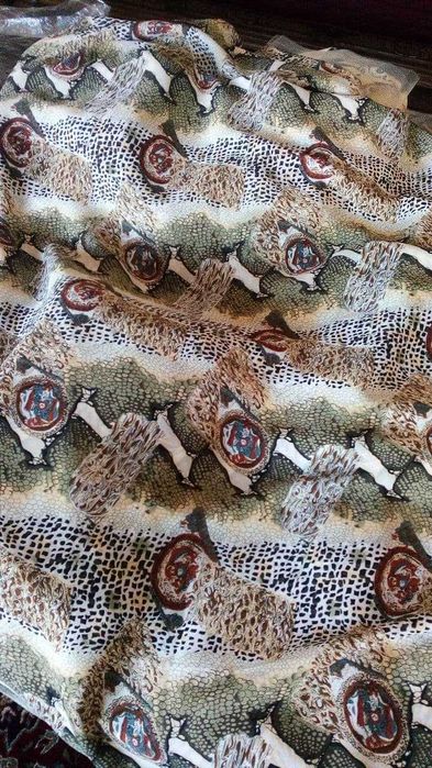 Шикарные цветные ткани в отрезах.Цена за метр