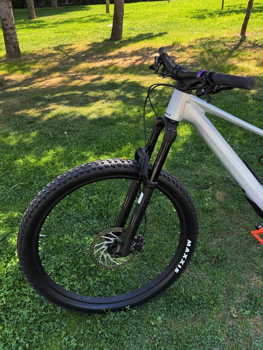 Scott Genius 940 29” M 2025 МТБ Планински велосипед
