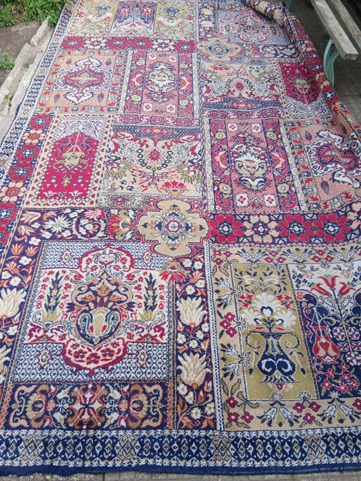 Персииски килим Български.