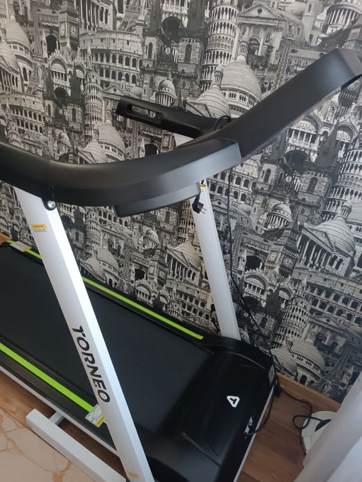 Продам беговую дорожку