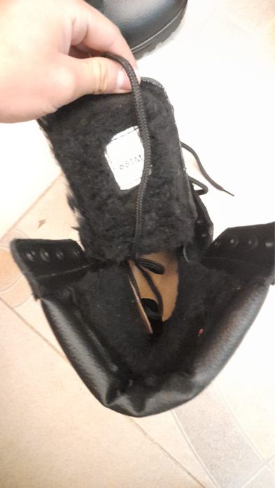 Продам берцы