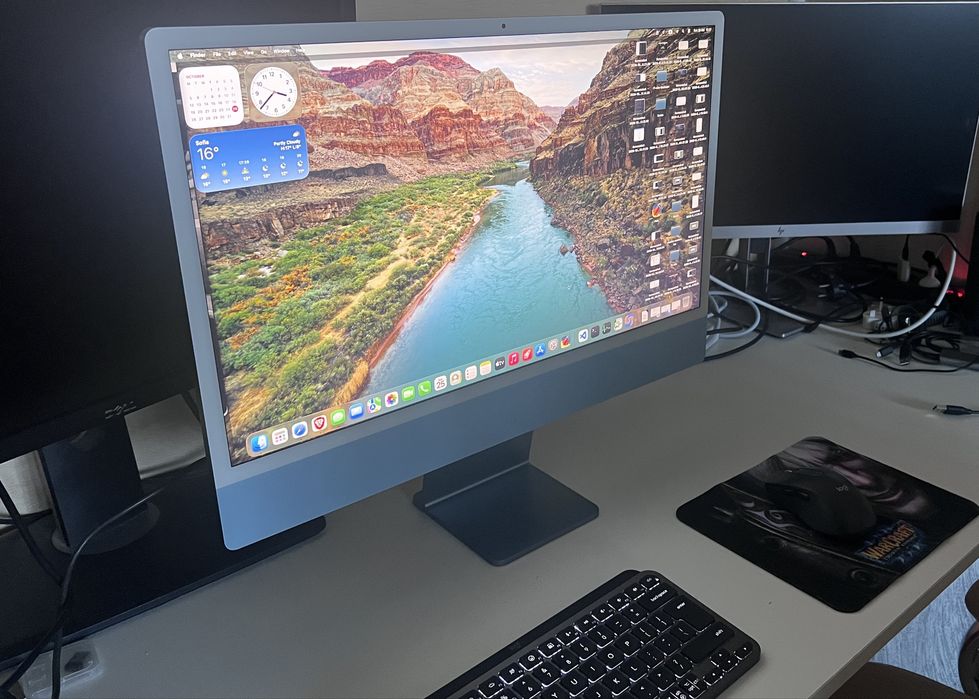 Apple iMac 24” Retina M1 16GB RAM 256GB 8Core CPU and 8 Core GPU
