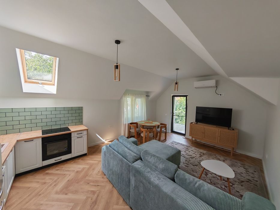 PF închiriez apartament /duplex in Parcul Regina Maria