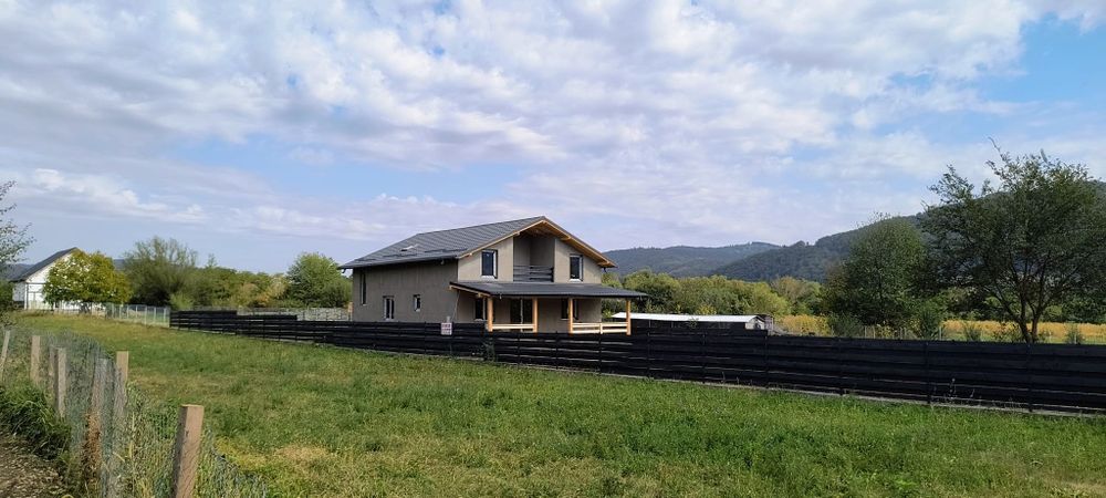 Vand/Schimb cu apartament casa Alexandru cel Bun, 3km de Piatra-Neamt