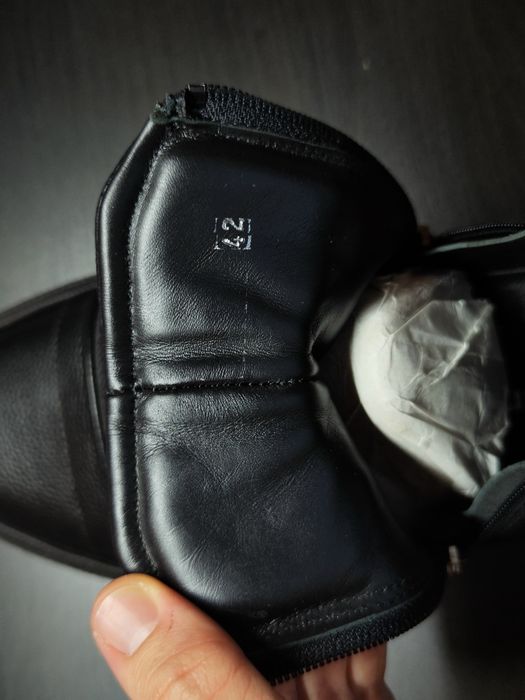 Нови кожени обувки Baldinini в черно