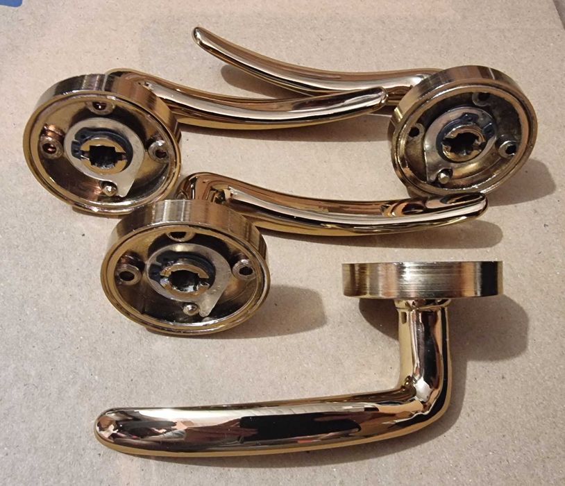 Дръжки, брави, панти и насрещници