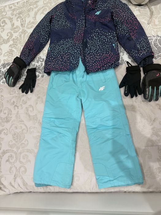 4F - Costum ski fata / baiat 122-128 cm