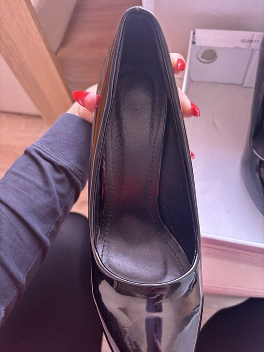 Черни обувки на ток