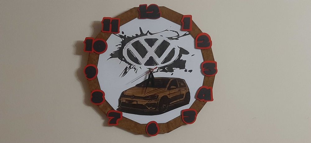 Стене часовник GOLF-40 лв.