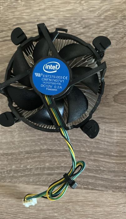 intel i5 9600k sau combo cu placa baza, cpu cooler. 300 lei