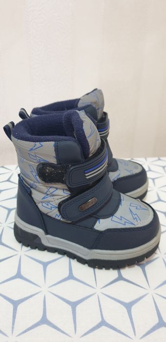 Продам ботинки 23 размер