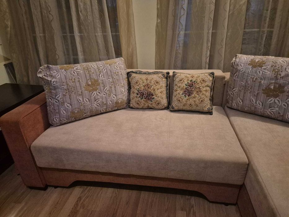 Vand canapea extensibila, cu lada de depozitare