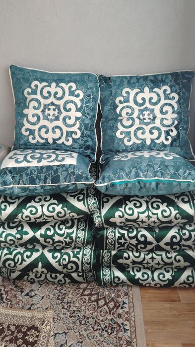 Стол в аренду в комплекте