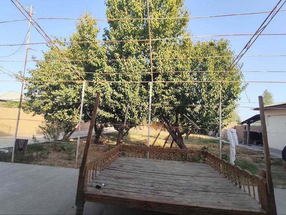 Янгийўл тумани Қоратепа махаласи 11 соток 4 хона уй сотилади