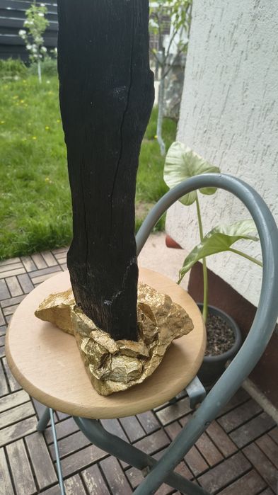 Lucrare din lemn și piatră!