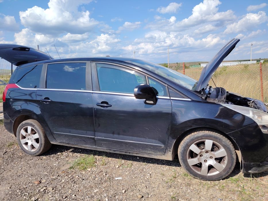 Peugeot  5008  7 locuri