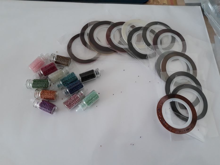 косметика Max Factor/бисер для маникюра