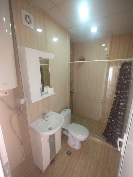 Дава се под наем Двустаен апартамент в Шумен, Център - 55 кв.м за 214.2 € - Снимка #4