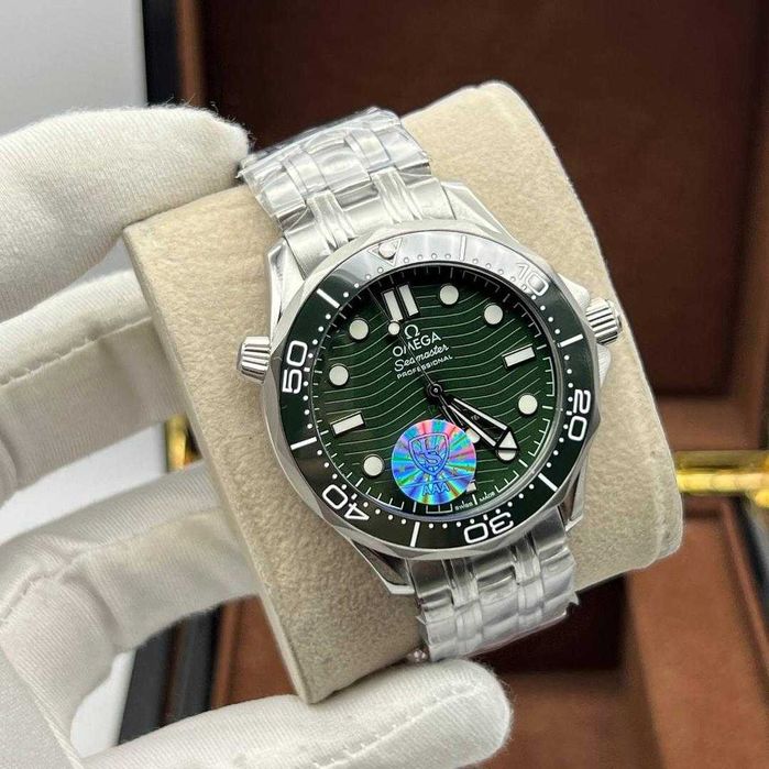 Автоматичен мъжки часовник OMEGA Seamaster Diver 300M Green