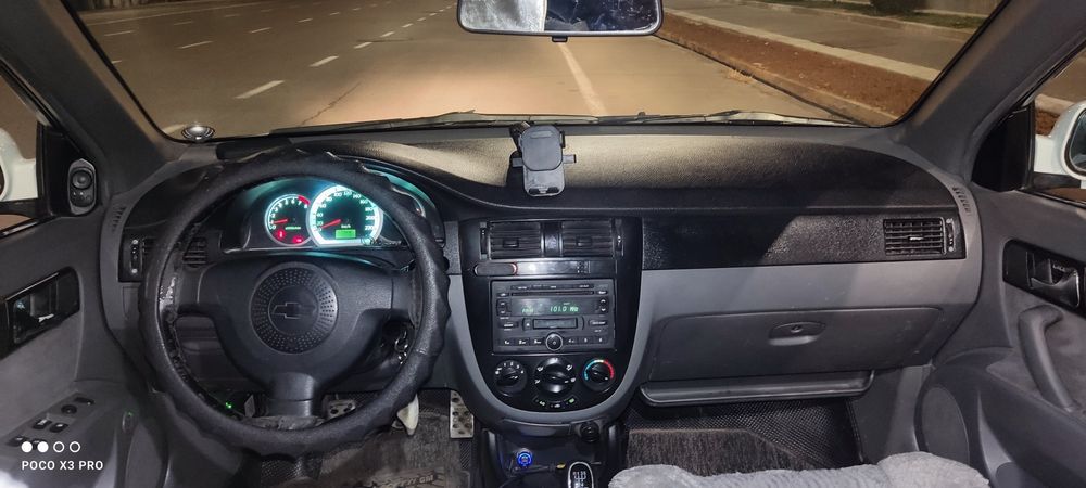 LACETTI 2010 1.8 Белый