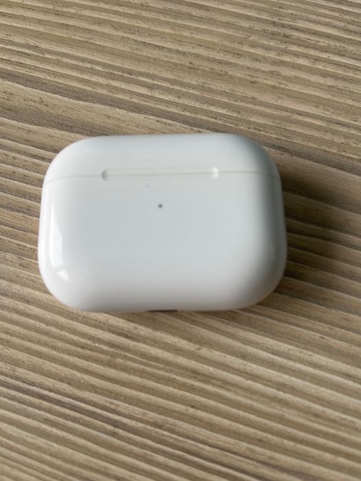 Vand  Apple  AirPods Pro 2 urgent!