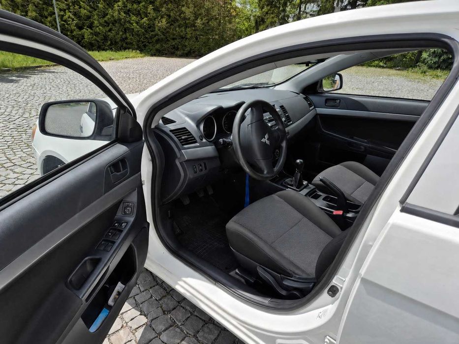 Mitsubishi Lancer 1.6 - 2011