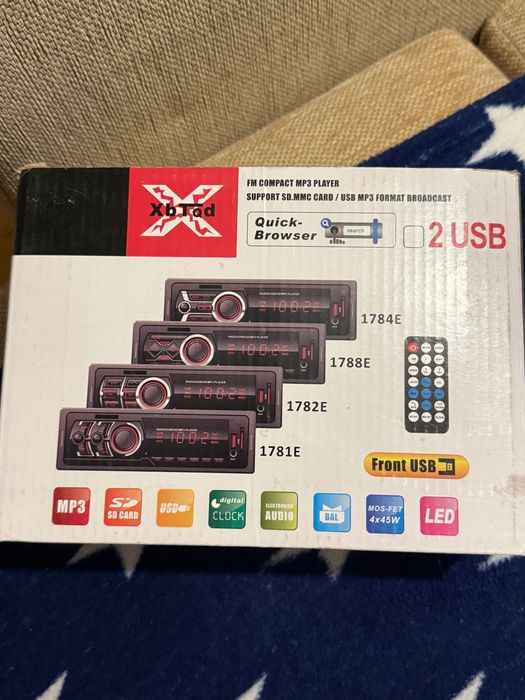 Vând casetofon MP3 player nou