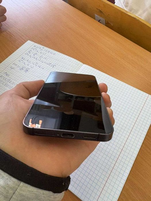 Продам samsung s24 состояние отличное