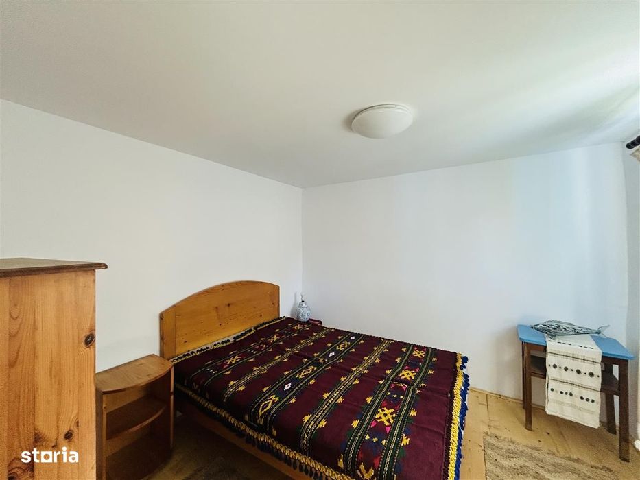 Casa individuala cu 2 corpuri si teren 625 mp - Avrig