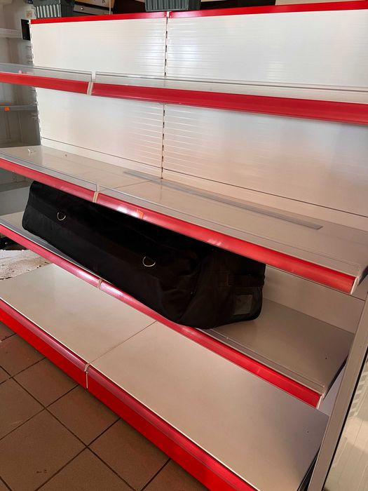 Rafturi Metalice Magazin in Stare perfecta ca Noi