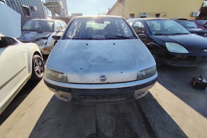 Usa / Portiera dreapta Fiat Punto 2002 1.2 MT (60 hp)