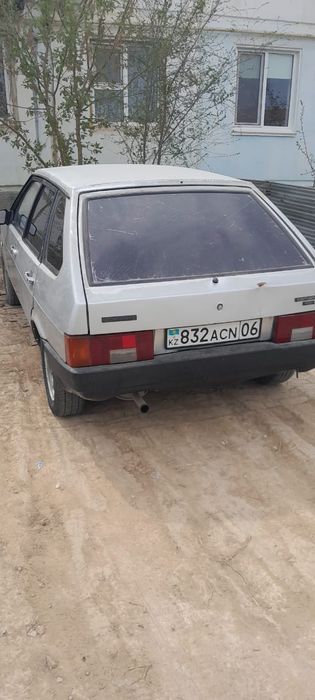 Продам машину серую