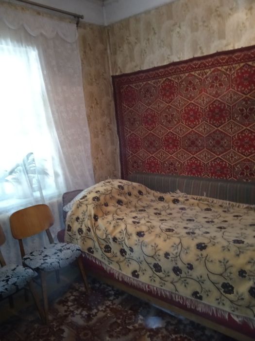 Продам дом с времянкой и участком