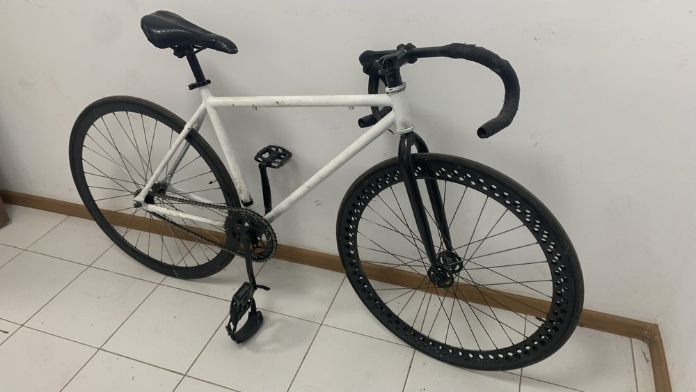 Шоссейный велосипед