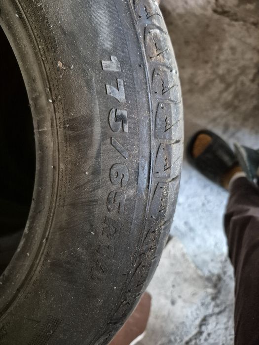 Продаю летние шины