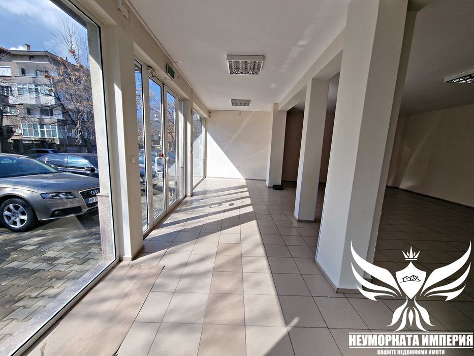 Дава се под наем Магазин в Асеновград - 180 кв.м за 727.77 € - Снимка #9