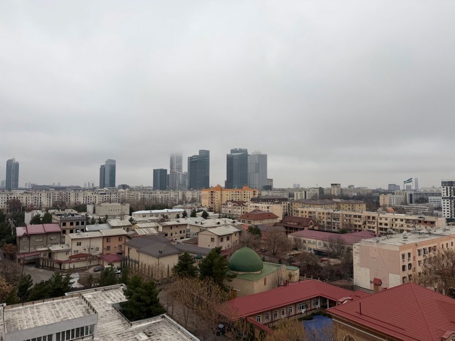 Shayxontohur tumanida Kvartira sotiladi, 3 xona srochna!!!