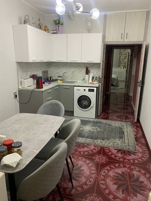 Продается 2-х комнатная квартира. Чайхана Салом.