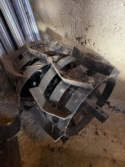 Motocultor Verdina 11Cp, an 2023 + remorca si freze .