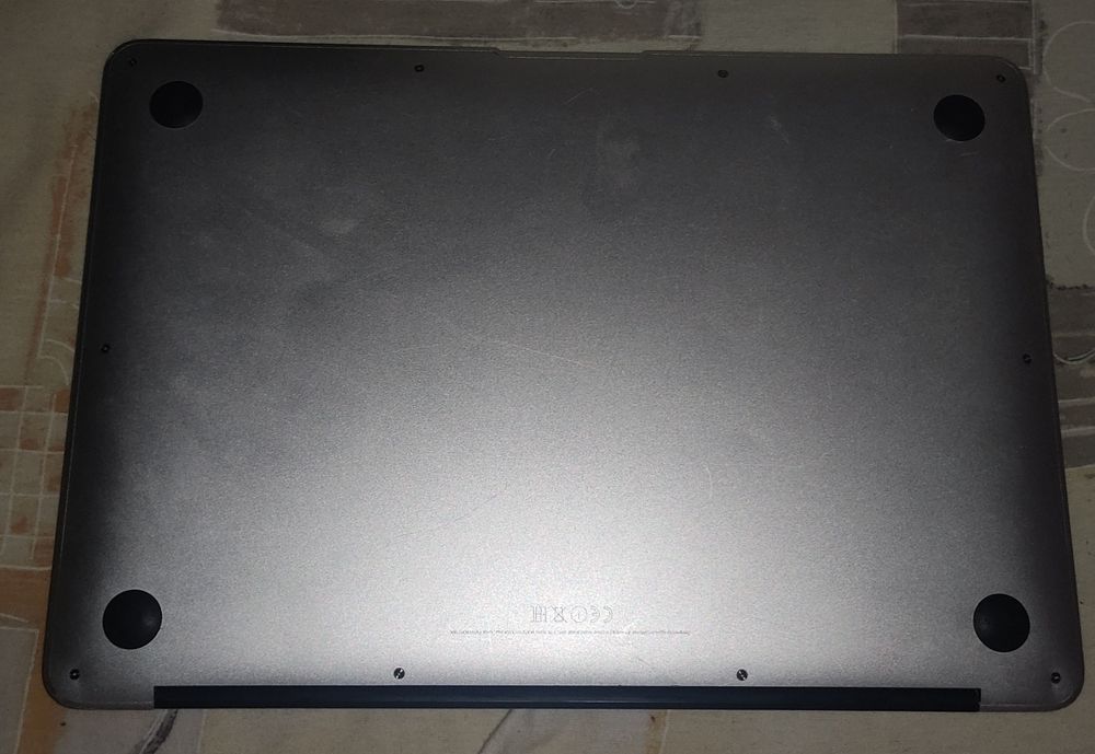 Продавам MacBook air