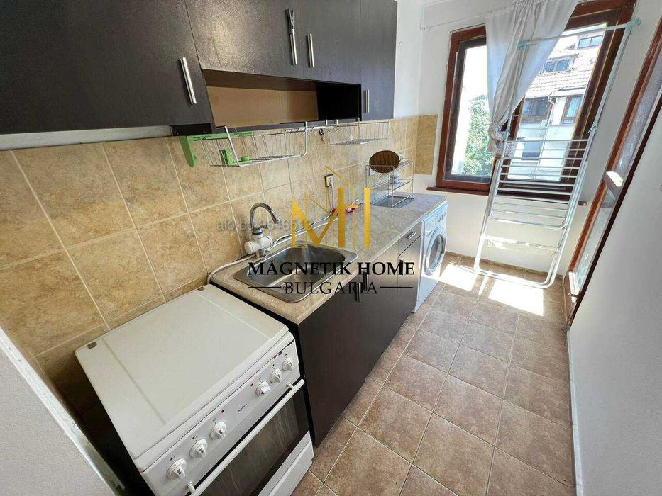 Чудесен двустаен апартамент с отделна кухня до ”ПМГ” в супер центъра