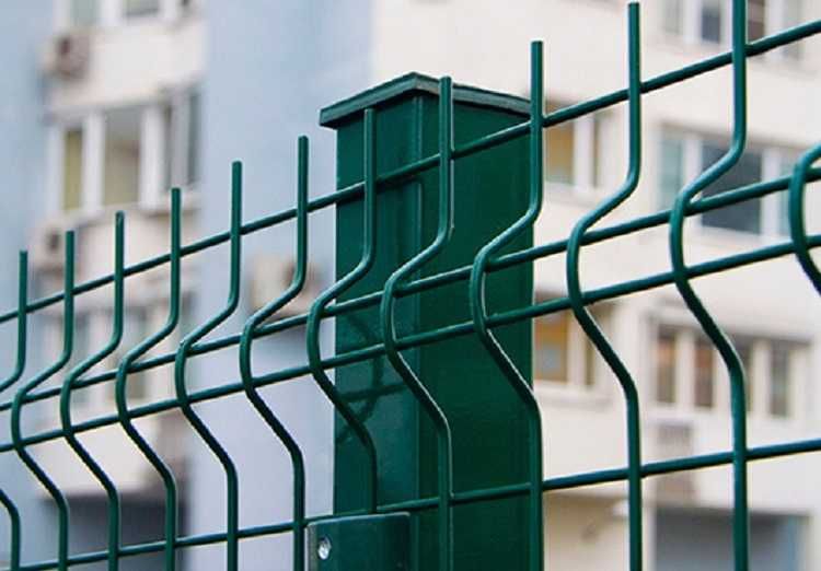 Ограда. Метални оградни пана и колове. Мрежа с декорация. Ниски цени!