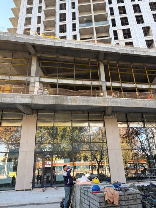 Продаётся 2-комнатная квартира в центре города.