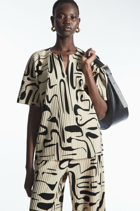 Костюм брючный COS