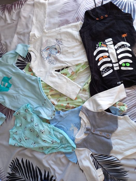 Haine bebe 0-9 luni  10 lei bucata