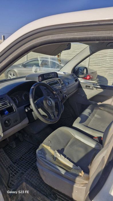Autoturism Volkswagen Transporter