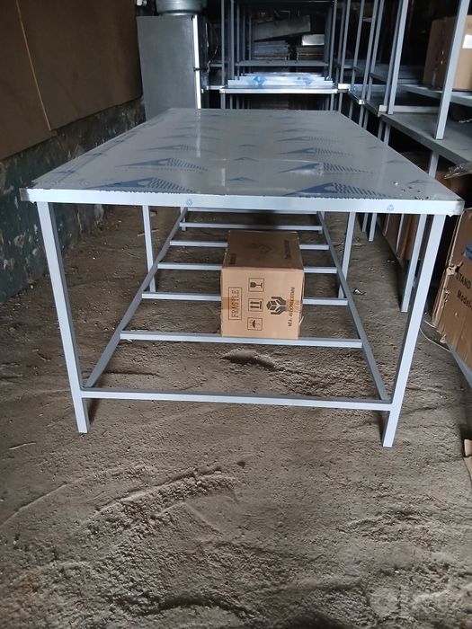 Stol 113 x 235 temir oyoqligi
