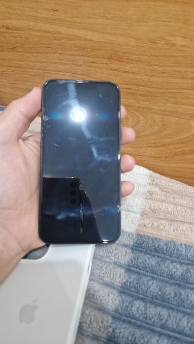 Продам айфон 13!