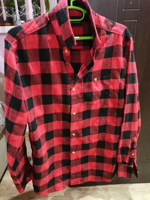 Мъжка риза С размер